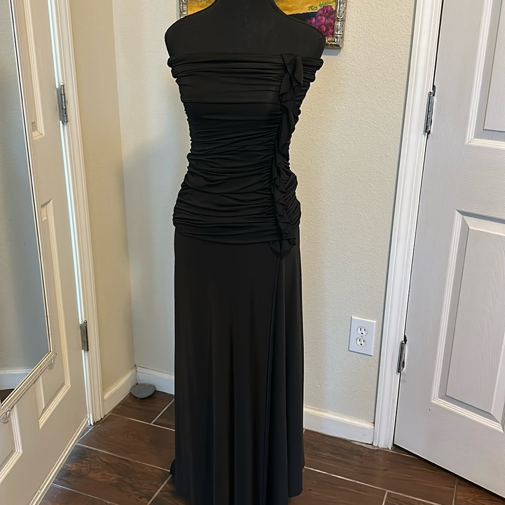 Black long strapless dress